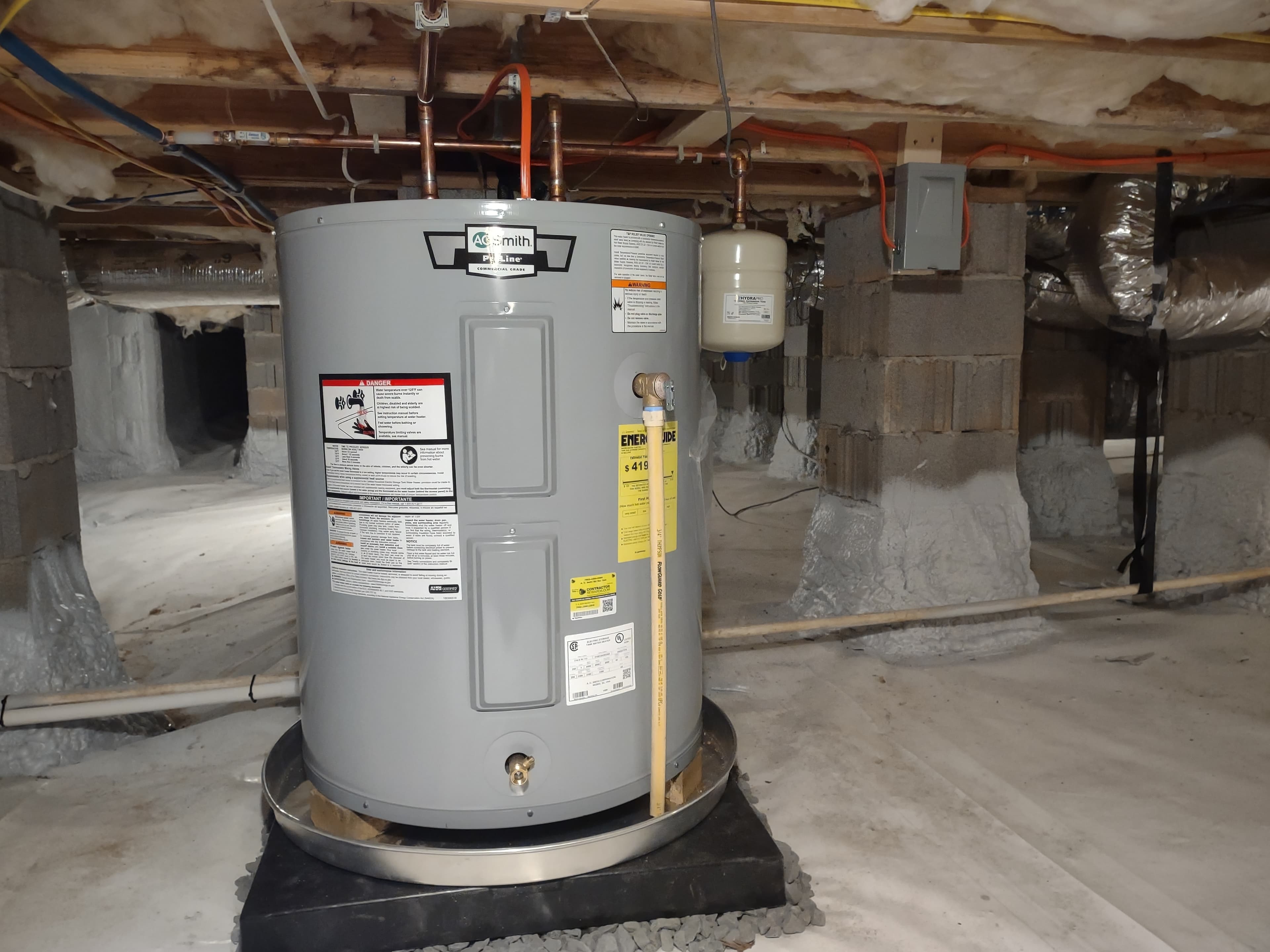 2nd picture of a new water heater install.